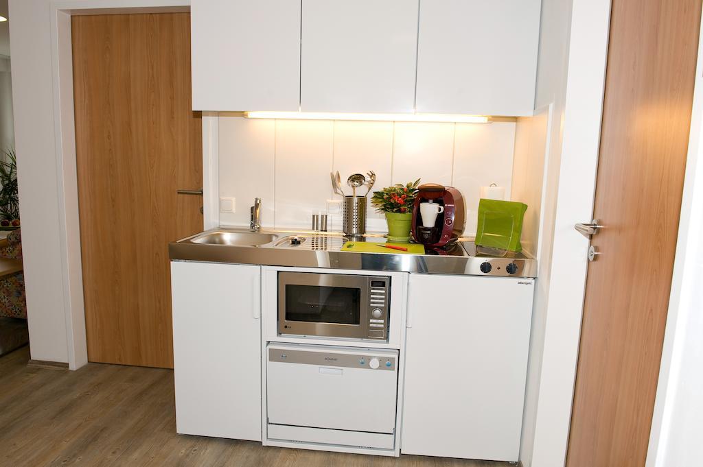 Ferienwohnungen - Boarding Wohnungen Sonnenhof Lenzing Habitación foto