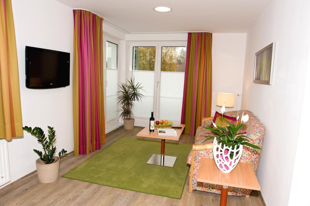 Ferienwohnungen - Boarding Wohnungen Sonnenhof Lenzing Habitación foto